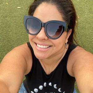 Meet your Posher, Arialeni